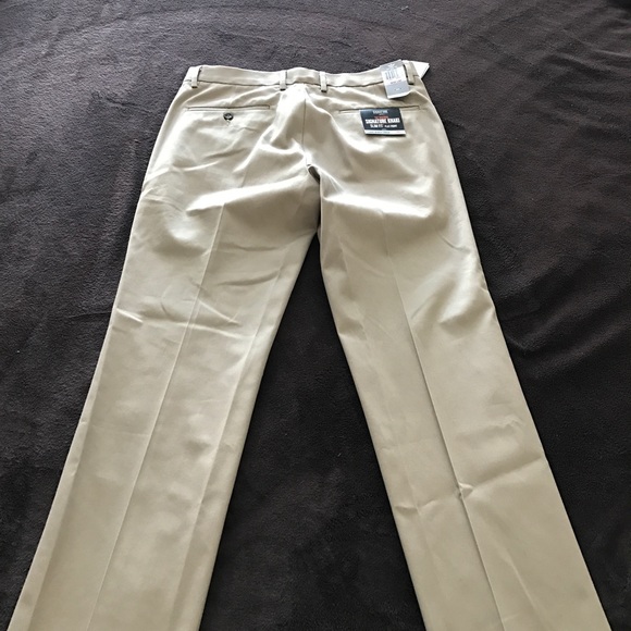 NWT Dockers signature khaki slim fit - Picture 3 of 6